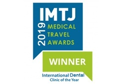 ألفائز بجائزة أفضل عيادة أسنان ذولية للعام​